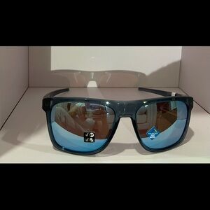 Stylish Blue Sunglasses